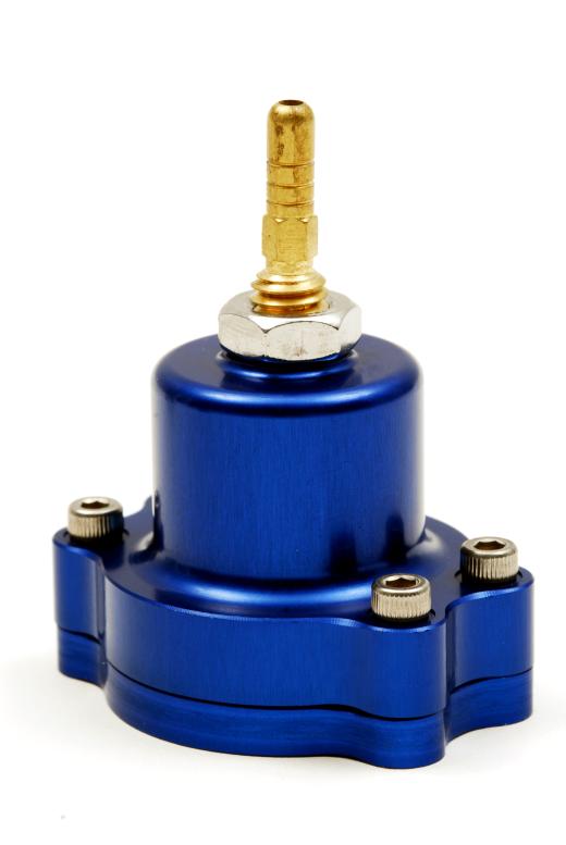 Blox Racing Adjustable Fuel Pressure Regulator (Blue)