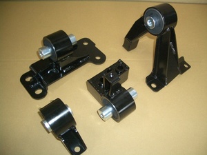 Cusco Engine Mount Set