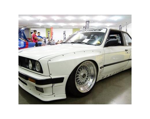 Pandem Bmw E30 Front Fenders