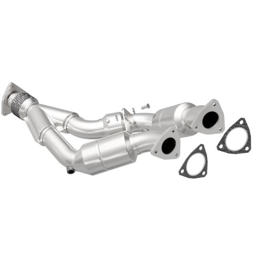 MagnaFlow Catalytic Converter - 2.5