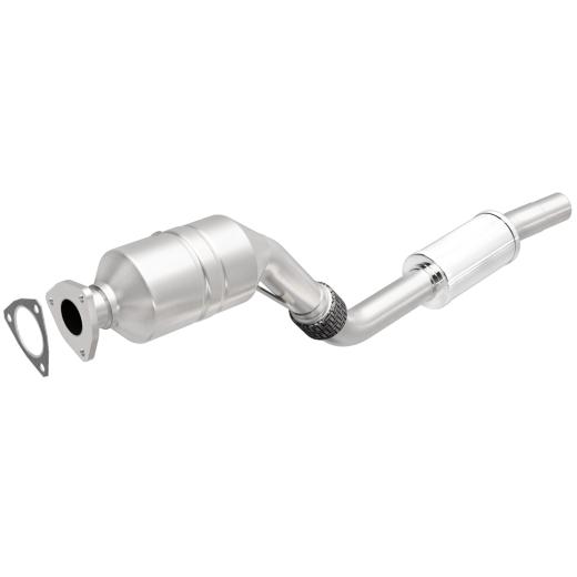 MagnaFlow Catalytic Converter - 2.25