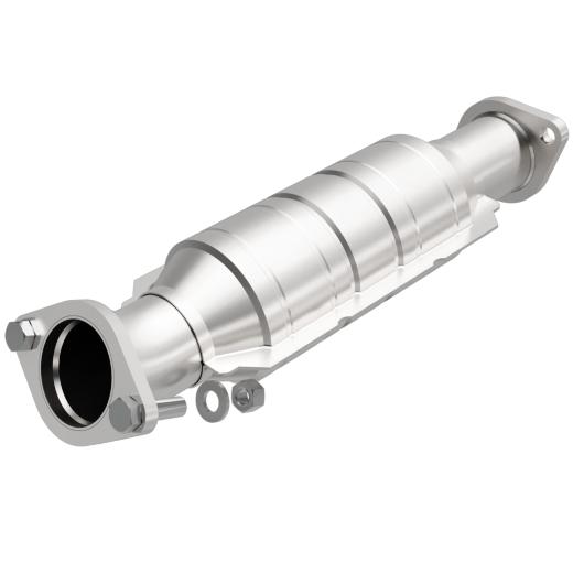 MagnaFlow Catalytic Converter - 2.5