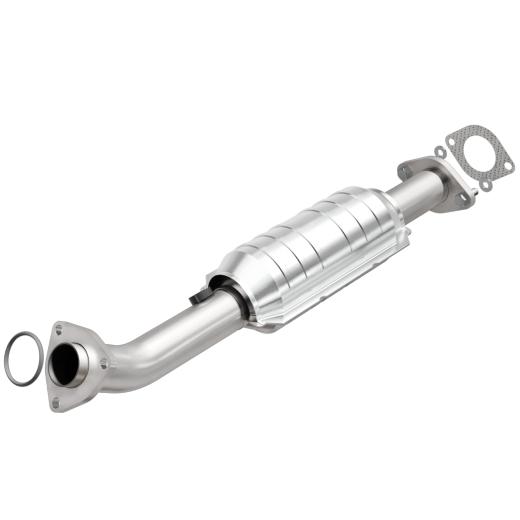 MagnaFlow Catalytic Converter - 2