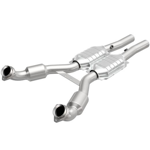 MagnaFlow California Series Catalytic Converter - 2.5