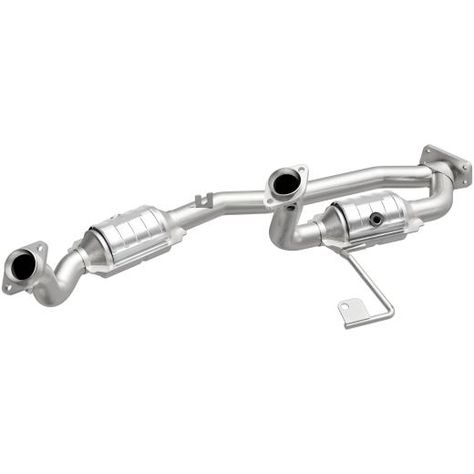 Magnaflow OEM Grade Direct Fit Catalytic Converter with Y-Pipe Assembly (49 State Legal)