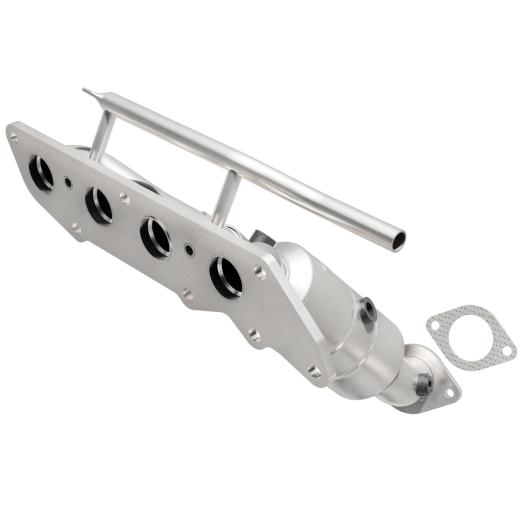 Magnaflow OEM Grade Exhaust Manifold with Integrated Catalytic Converter - California Emission Equipped (49 State Legal)