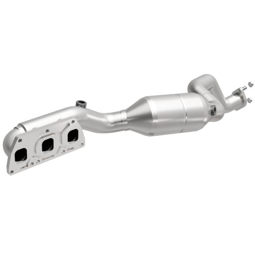 Magnaflow Exhaust Manifold with Integrated Catalytic Converter (49 State Legal)