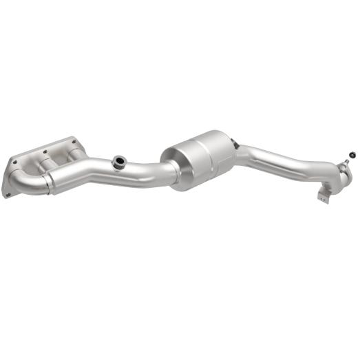 Magnaflow OEM Grade Exhaust Manifold with Integrated Catalytic Converter (49 State Legal)