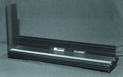 Owens Classic Series Running Boards (4-Inch Black Extruded Aluminum) 