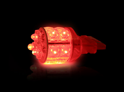 Recon 3156 (13 L.E.D.s on each bulb) 360 Degree L.E.D. Bulb - RED