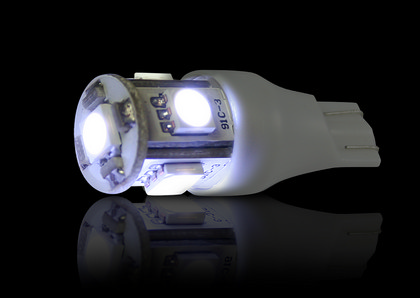 Recon 921 T-15 (9 L.E.D.s on each bulb) Unidirectional L.E.D. Bulbs Wedge Style - WHITE 