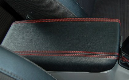 Redline Accessories Armrest Cover