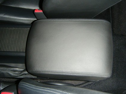 Redline Accessories Armrest Cover