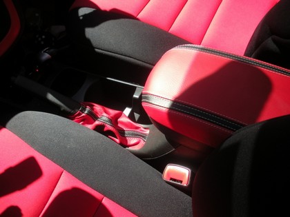 Redline Accessories Armrest Cover