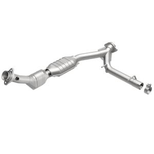 2003 Lincoln Navigator; 5.4, 8V, 2004 Lincoln Navigator; 5.4, 8V Magnaflow Direct Fit Catalytic Converter (49 State Legal)