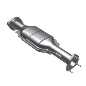 2002 Jeep Wrangler; 4, 6L, 2003 Jeep Wrangler; 4, 6L, 2001 Jeep Wrangler; 4, 6L, 2004 Jeep Wrangler; 2.4, 4L, 2000 Jeep Wrangler; 4, 6L Magnaflow OEM Grade Direct Fit Catalytic Converter (49 State Legal)