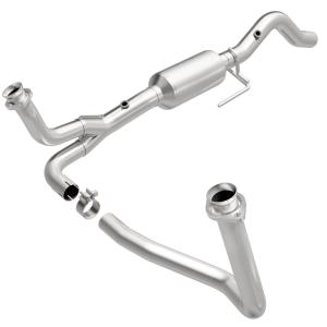 2002 Dodge Durango; 5.9, 8V, 2003 Dodge Durango; 5.9, 8V, 2001 Dodge Durango; 5.9, 8V, 2000 Dodge Durango; 5.9, 8V Magnaflow OEM Grade Exhaust Manifold with Integrated Catalytic Converter (49 State Legal)