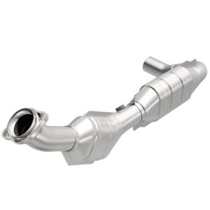 2003 Ford Expedition; 4.6, 8V, 2004 Ford Expedition; 4.6, 8V Magnaflow OEM Grade Direct Fit Catalytic Converter (49 State Legal)