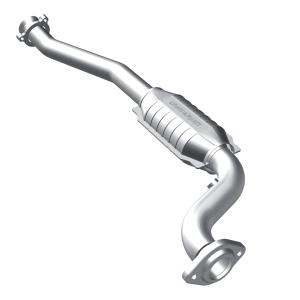 2005 Chevrolet Colorado Z85 LS;2.8, 4L, 2004 Chevrolet Colorado Z85;2.8, 4L Magnaflow OEM Grade Direct Fit Catalytic Converter with Sport Chassis (49 State Legal)