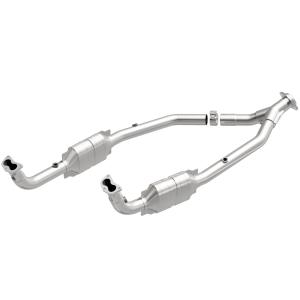 2003 Land Rover Discovery; 4.6, 8V, 2004 Land Rover Discovery; 4.6, 8V Magnaflow OEM Grade Direct Fit Catalytic Converter (49 State Legal)