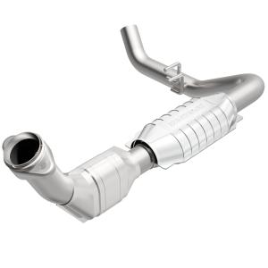 2000 Lincoln Navigator; 5.4, 8V, 1999 Lincoln Navigator; 5.4, 8V Magnaflow Direct Fit Catalytic Converter (49 State Legal)