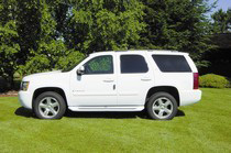 2007-2011 Chevrolet Tahoe (4-Door), 2007-2011 GMC Yukon (4-Door)  Owens GlaStep Custom Molded Fiberglass Running Boards (4-Door)