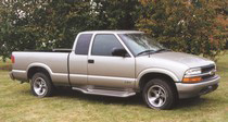 1994-2003 Chevrolet S-10 Pickup Maxi (Ext) Cab W/O Flares, GMC S-15 Pickup Maxi (Ext) Cab W/O Flares Owens Premier Series Custom Molded ABS Running Boards S/10 Pickup Maxi (Extended) Cab W/O Flares