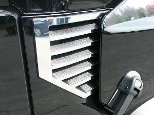 03-06 Hummer H2 QAA Cowl Vent Covers (No Antenna)