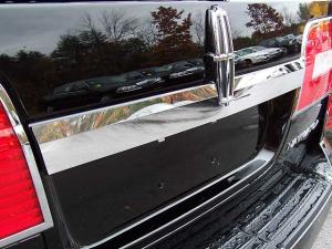 07-13 Lincoln Navigator QAA License Bar Trim