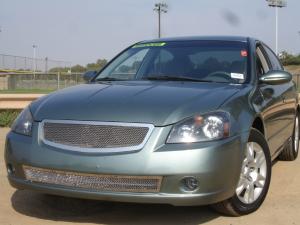 2005-2006 Nissan Altima T-Rex Upper Class Polished Stainless Mesh Grille