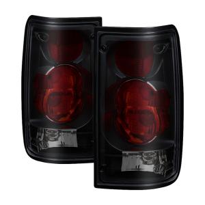 Toyota Pickup 89-95 Xtune Euro Style Tail Lights - Black Smoked