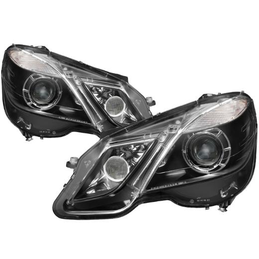 Xtune Projector Headlights - OE Style - Halogen Model Only ( Not Compatible With Xenon/HID Model ) - Black